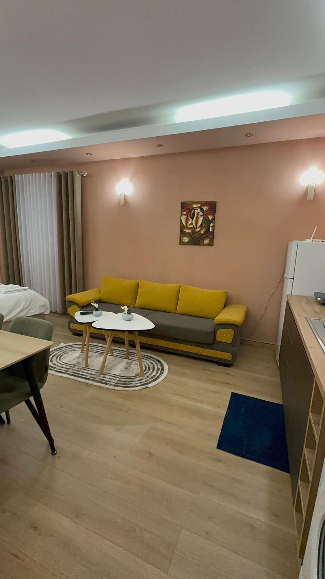 Adora Apartment Tirana Exterior photo