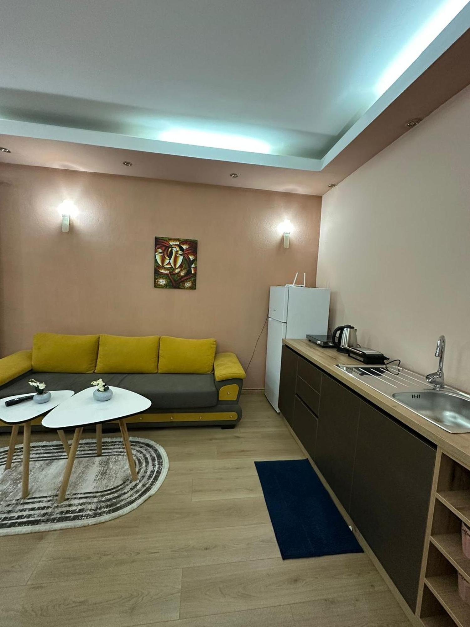 Adora Apartment Tirana Exterior photo